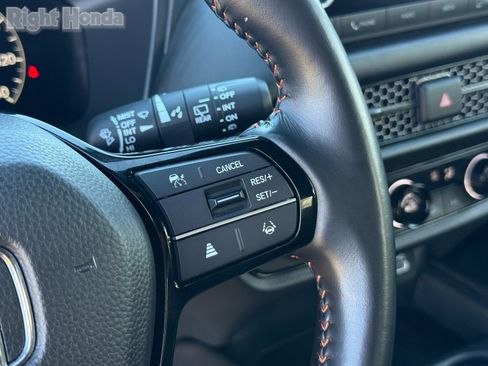 Used 2025 Honda HR-V Sport image 17