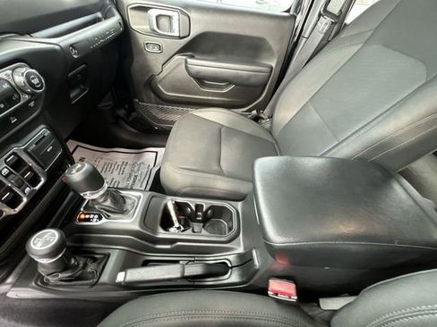 Used 2021 Jeep Wrangler Unlimited Sport AWD/4WD image 26