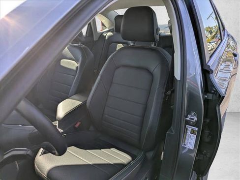 Certified 2024 Volkswagen Jetta SE FWD image 15