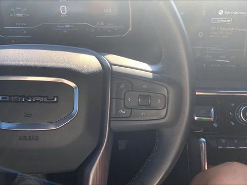 Used 2025 GMC Sierra 2500 Denali Ultimate AWD/4WD image 25