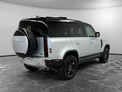 Used 2023 Land Rover Defender 110 SE AWD/4WD image 6