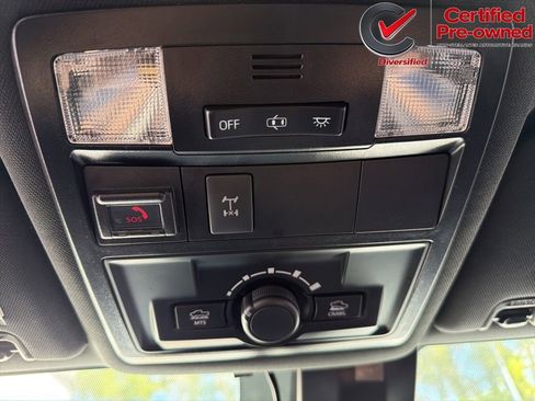 Used 2020 Toyota Tacoma TRD Off-Road AWD/4WD image 79
