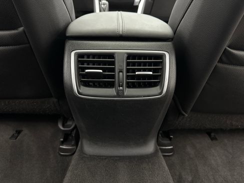 Used 2020 Acura TLX image 20