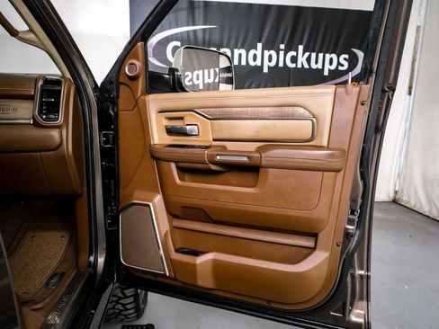 Used 2021 RAM 2500 Limited image 36