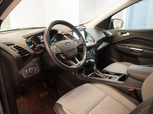 Used 2018 Ford Escape SE w/ SE Sport Appearance Package AWD/4WD image 6