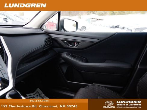 Used 2022 Subaru Outback Premium image 19