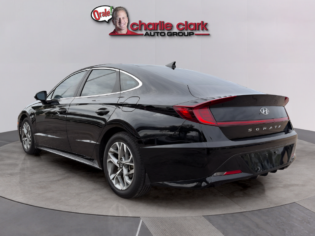 Used 2023 Hyundai Sonata SEL FWD image 3