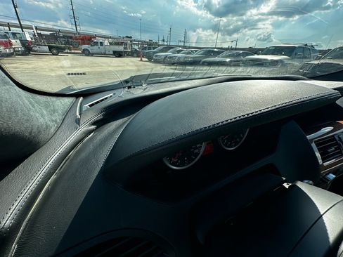 Used 2006 BMW M6 Coupe image 21