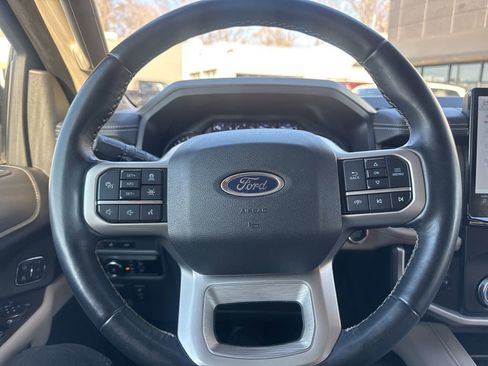 Used 2024 Ford Expedition Max Limited image 21