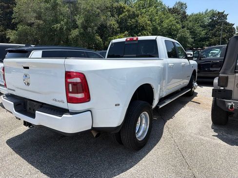Used 2024 RAM 3500 Laramie AWD/4WD image 3