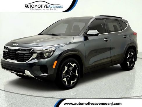 Used 2024 Kia Seltos EX FWD image 1