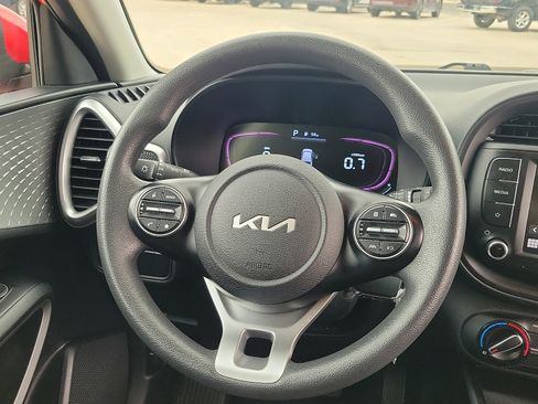 Used 2024 Kia Soul LX w/ Option Group 015 FWD image 15