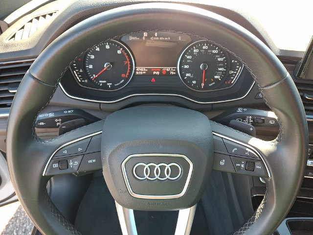 Used 2023 Audi Q5 2.0T Premium w/ Convenience Package AWD/4WD image 4
