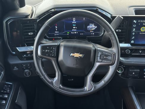Used 2025 Chevrolet Silverado 3500 High Country w/ High Country Premium Package AWD/4WD image 12