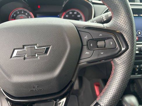 Used 2022 Chevrolet TrailBlazer RS w/ Technology Package image 29