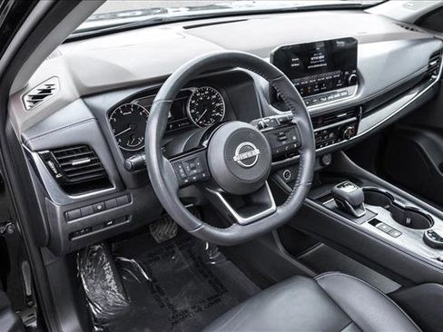 Used 2022 Nissan Rogue SL w/ SL Premium Package image 10