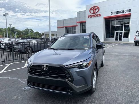 Used 2026 Toyota Corolla Cross LE FWD image 1