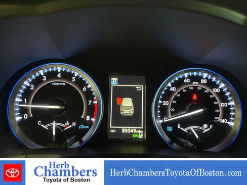 Used 2019 Toyota Highlander XLE AWD/4WD image 5
