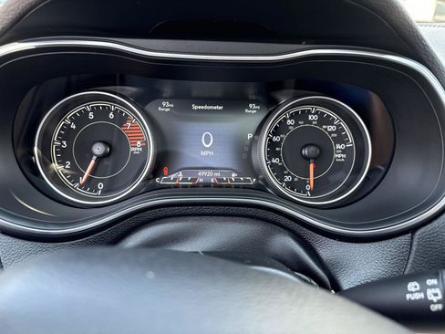 Used 2021 Jeep Cherokee Limited w/ Elite Package FWD image 15