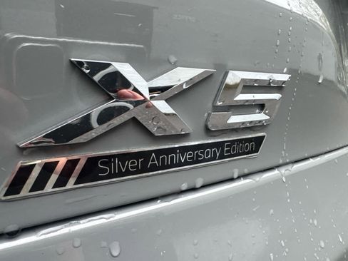 Used 2025 BMW X5 xDrive40i w/ Parking Assistance Package image 5