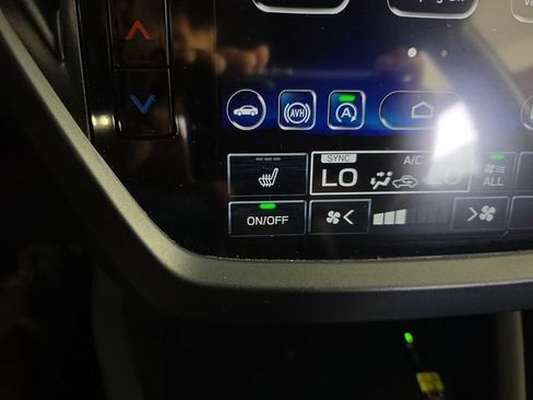 Certified 2025 Subaru Forester Premium AWD/4WD image 18