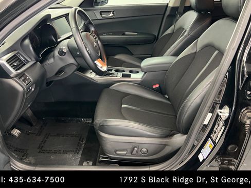 Used 2019 Kia Optima S image 17