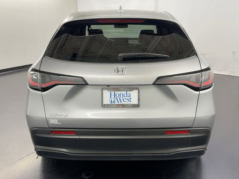Certified 2023 Honda HR-V LX image 10