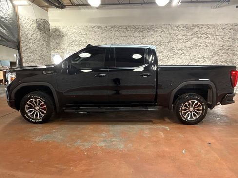 Used 2020 GMC Sierra 1500 AT4 w/ Off-Road Performance Package AWD/4WD image 4