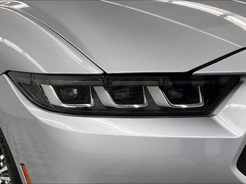 Used 2024 Ford Mustang Premium RWD image 31