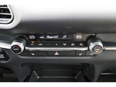 Used 2025 MAZDA CX-30 AWD 2.5 S w/ Preferred Package image 24