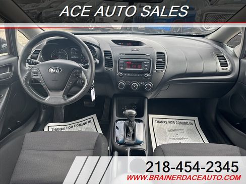 Used 2017 Kia Forte LX image 6