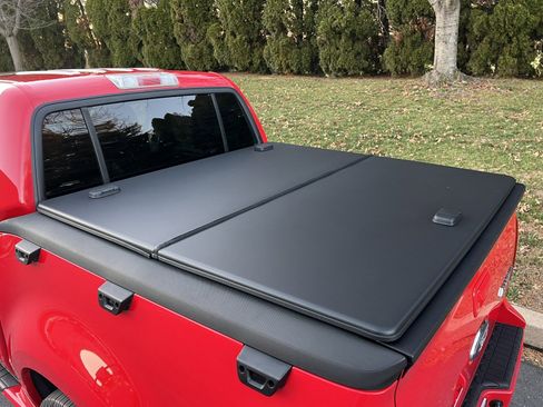 Used 2008 Ford Explorer Sport Trac Adrenalin image 96