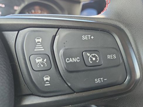 Used 2024 Jeep Wrangler Unlimited Rubicon AWD/4WD image 32