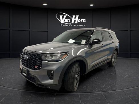 Used 2025 Ford Explorer ST w/ Sun And Sound Package AWD/4WD image 3