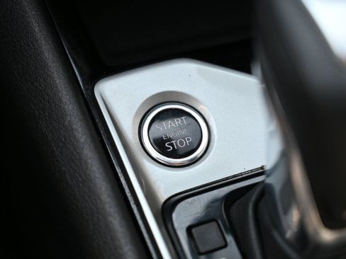 Used 2024 Nissan Altima 2.5 SV FWD image 26