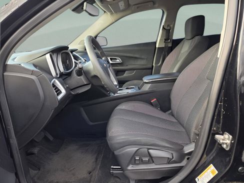 Used 2017 Chevrolet Equinox LS image 6