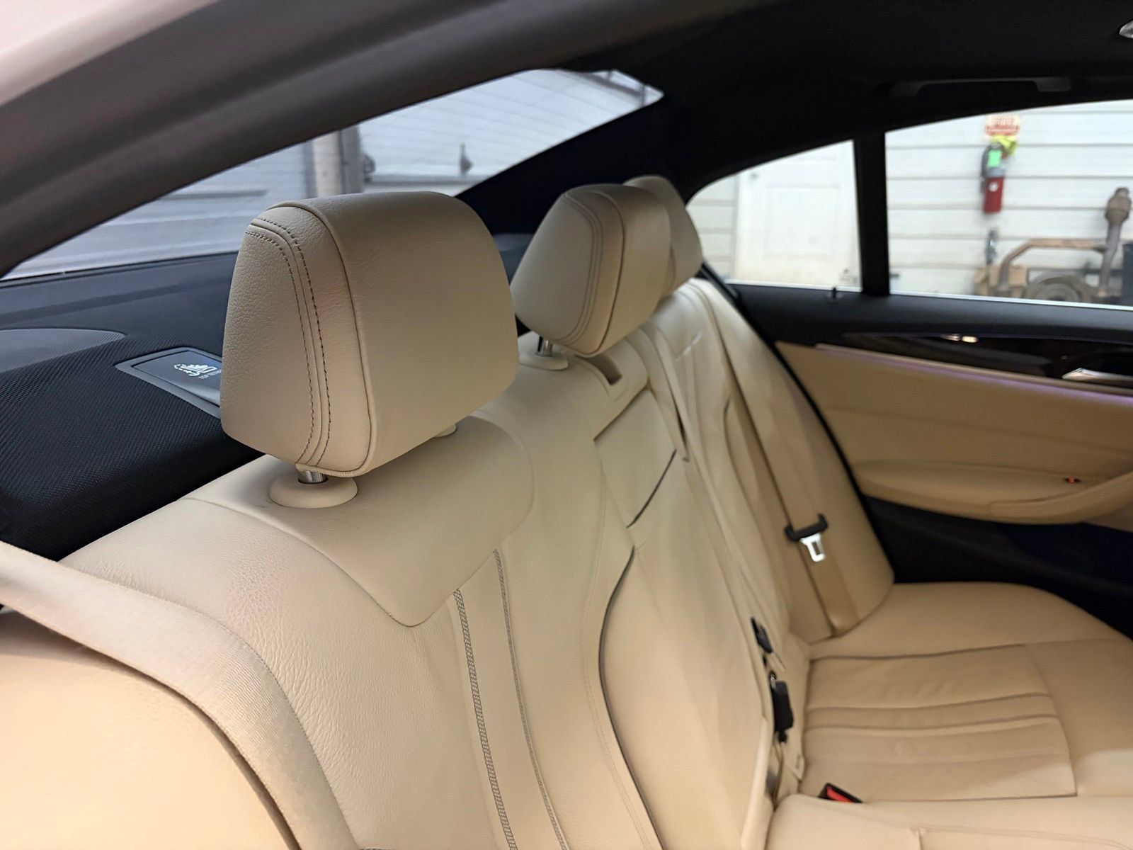 Used 2018 BMW 530i xDrive AWD/4WD image 33