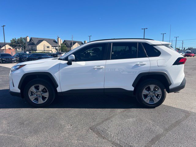 Used 2023 Toyota RAV4 XLE w/ Convenience Package FWD image 2