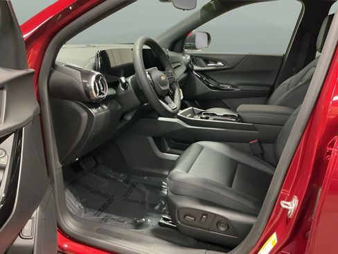 New 2026 Chevrolet Equinox LT w/ Convenience Package II image 11