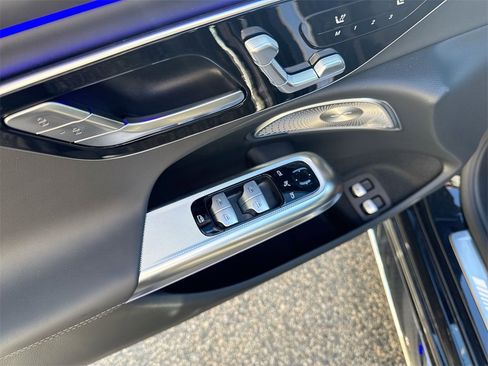New 2025 Mercedes-Benz E 53 AMG e 4MATIC Sedan image 13