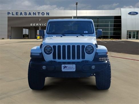Used 2021 Jeep Wrangler Unlimited Sahara image 8