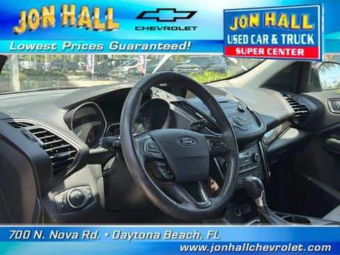 Used 2018 Ford Escape SE w/ SE Sport Appearance Package FWD image 10