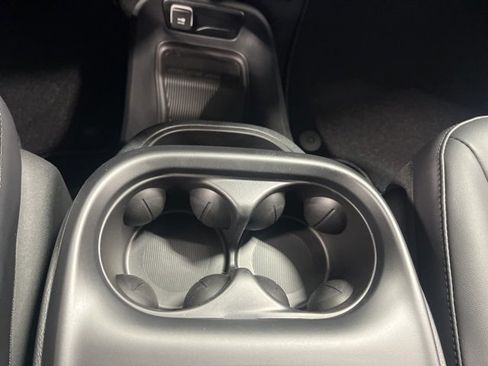 New 2025 Chrysler Voyager LX image 21