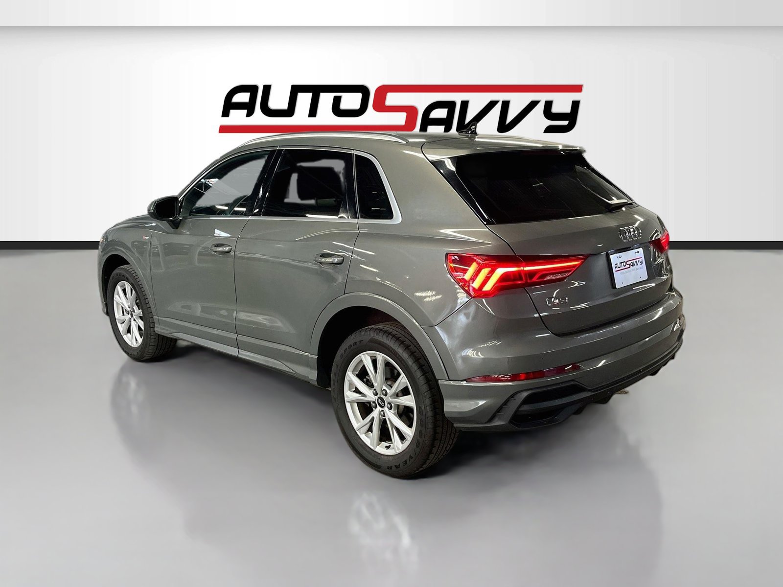 Used 2025 Audi Q3 2.0T Premium AWD/4WD image 5