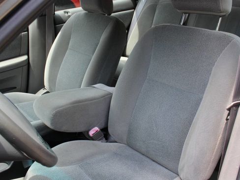 Used 2002 Ford Taurus SE image 22