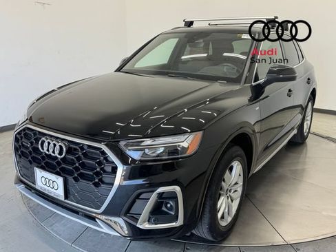 Used 2023 Audi Q5 2.0T Premium w/ Convenience Package AWD/4WD image 3