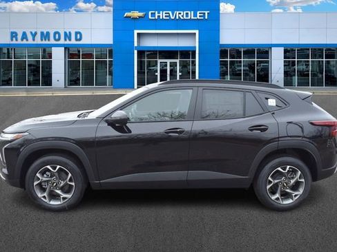 New 2026 Chevrolet Trax LT w/ Driver Confidence Package image 7