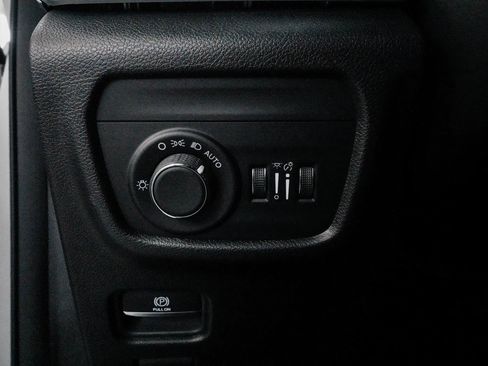 Used 2023 Jeep Grand Cherokee L Laredo image 20