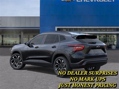 New 2026 Chevrolet Trax RS w/ Driver Confidence Package image 3