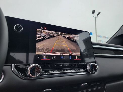 New 2026 GMC Canyon Elevation w/ Convenience Package image 15